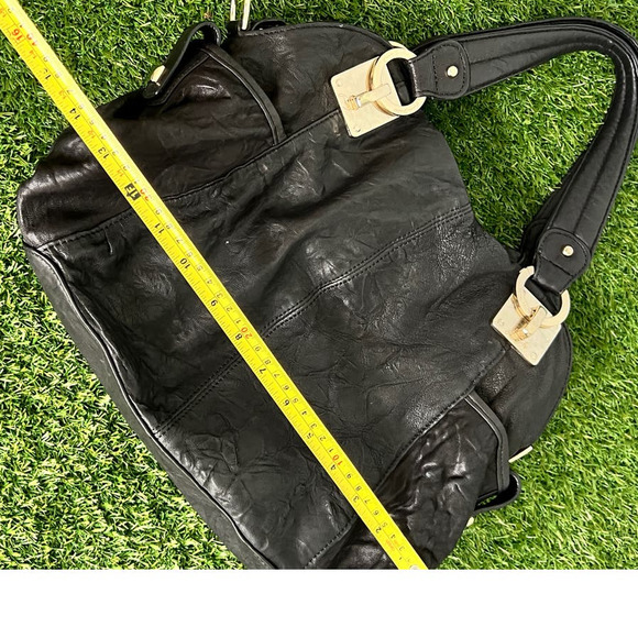 Junior Drake Black Leather Purse with Gold Tone Hardware - Picture 6 of 14